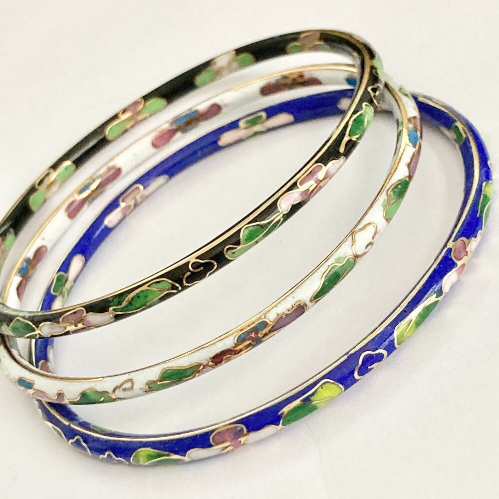 Vintage Chinese Cloisonne Bangle Bracelet Black Blue White Enamel Flowers 8"